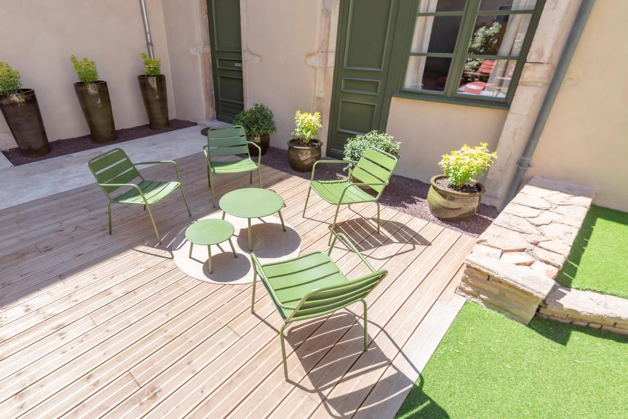 Le Cosy Chic . Proche Gare . Centre-Ville Macon . Neuf . Climatisation . Design . Wifi . 외부 사진